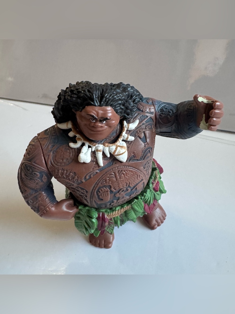 Maui-Inspired Brown Decorative Figurine with Green Leaf Skirt Missing Hook